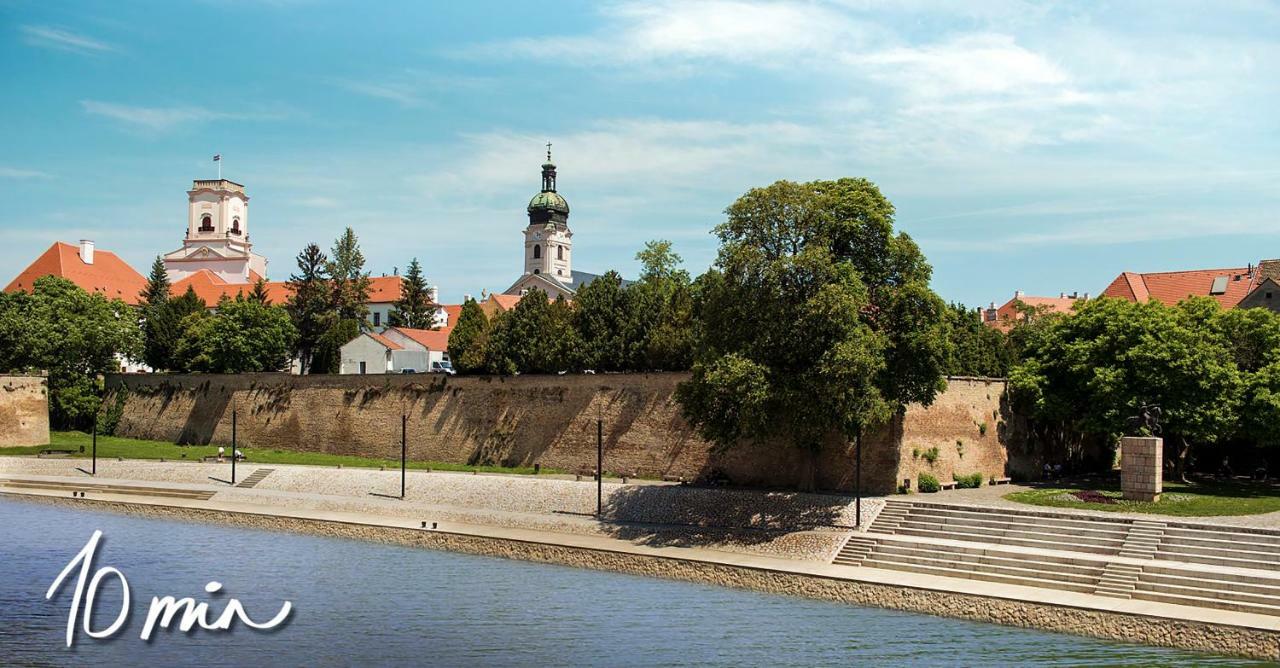 Luxury Studio 24 Győr Eksteriør billede